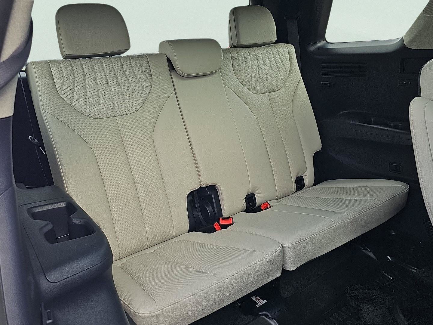 Used 2023 Hyundai Palisade Limited FWD image 30