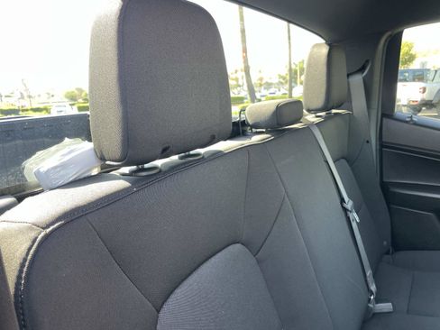 Used 2024 Chevrolet Colorado W/T image 25