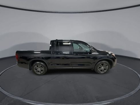 Used 2017 Honda Ridgeline Sport image 9