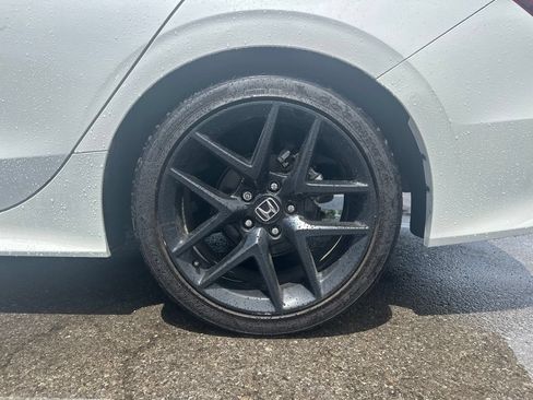 Used 2025 Honda Civic Sport image 5