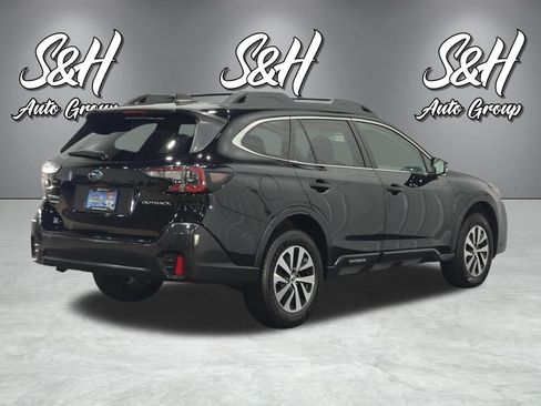 Used 2022 Subaru Outback Premium AWD/4WD image 16