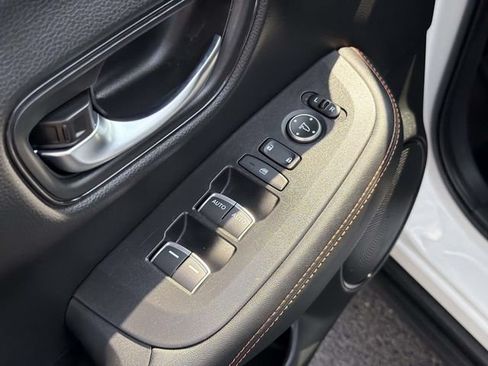 Certified 2024 Honda HR-V Sport image 7