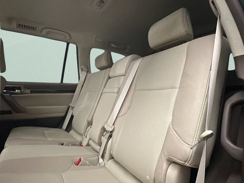 Used 2019 Lexus GX 460 Premium w/ Premium Package AWD/4WD image 15