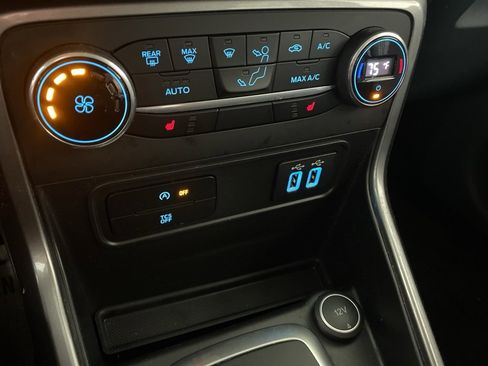 Used 2022 Ford EcoSport SE image 22