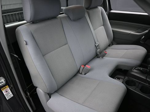 Used 2012 Toyota Tacoma 2WD Regular Cab image 14