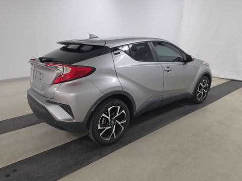 Used 2018 Toyota C-HR XLE FWD image 6