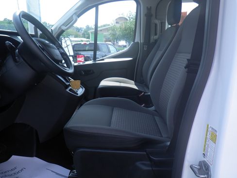 Used 2024 Ford Transit 350 XLT image 15