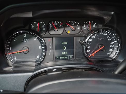 Used 2019 Chevrolet Silverado 1500 Custom w/ Custom Convenience Package image 18