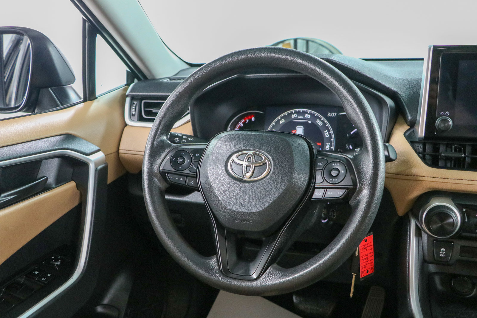 Used 2023 Toyota RAV4 LE AWD/4WD image 12