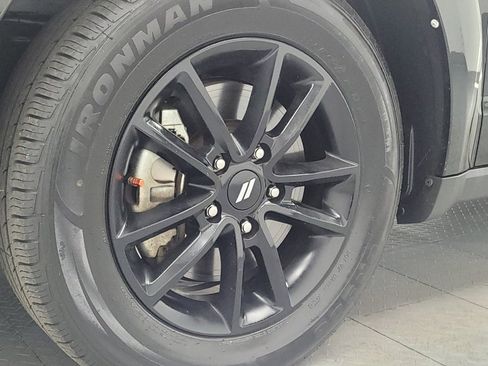 Used 2020 Dodge Journey SE w/ SE Popular Equipment Group FWD image 31