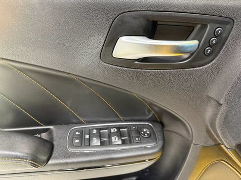 Used 2017 Dodge Charger R/T RWD image 20