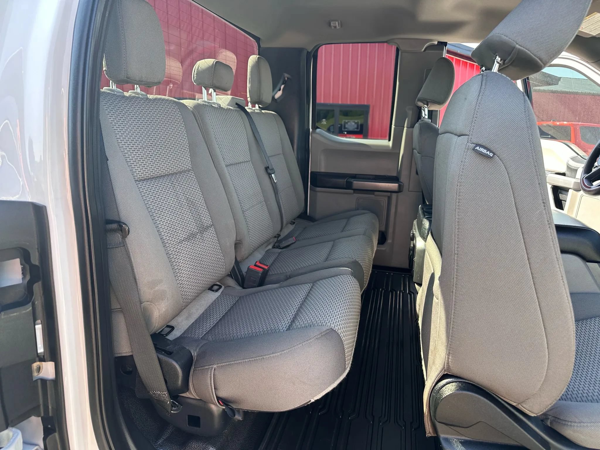 Used 2021 Ford F550 4x4 SuperCab Super Duty w/ XLT Value Package image 11