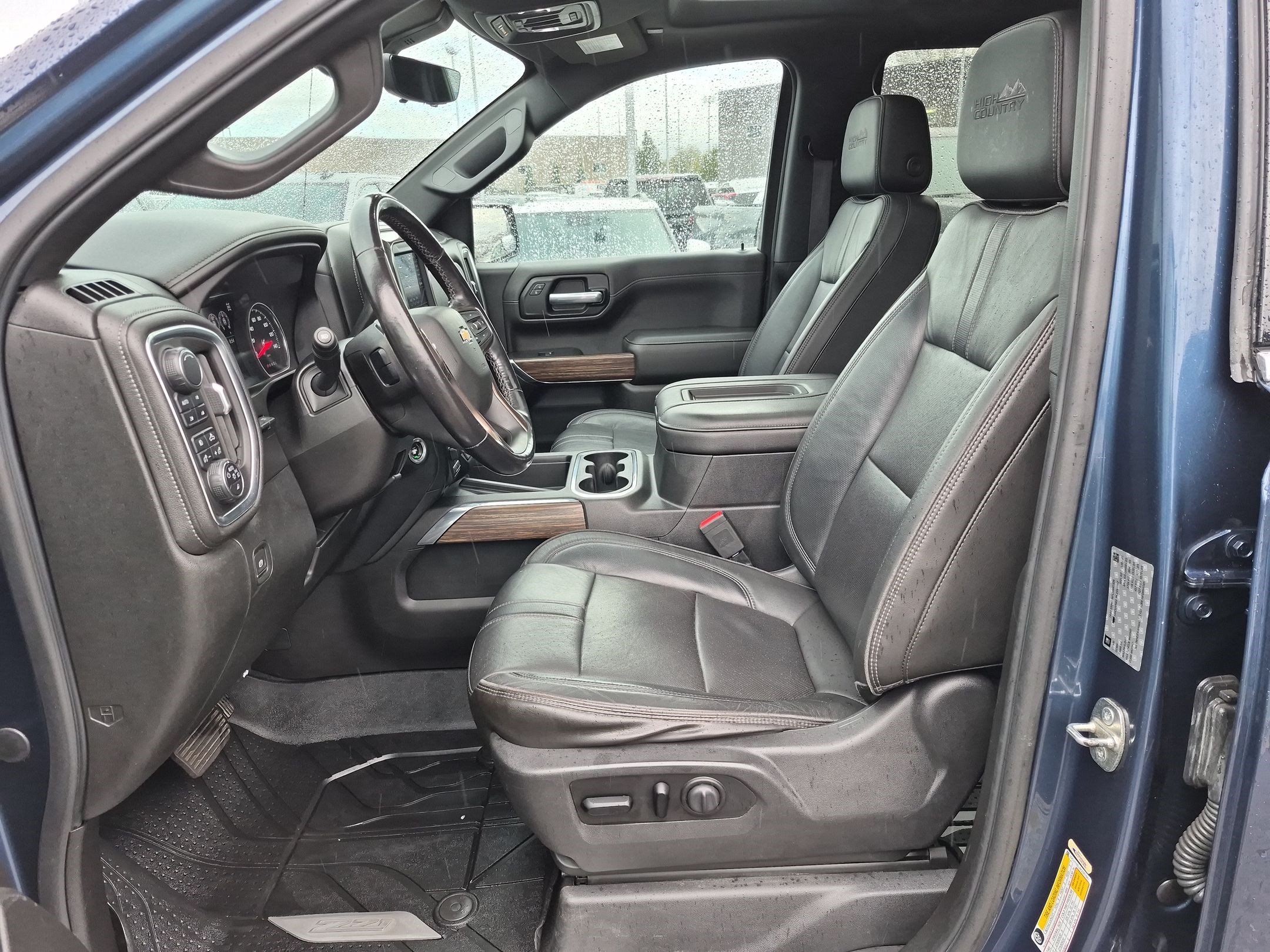Used 2019 Chevrolet Silverado 1500 High Country w/ Technology Package AWD/4WD image 15