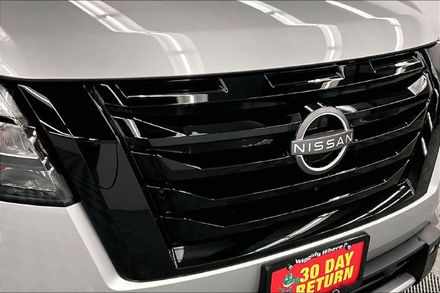 New 2025 Nissan Pathfinder Platinum w/ Lighting Package (N93) AWD/4WD image 15