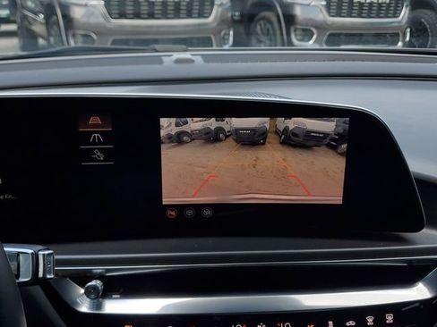 Used 2024 Cadillac Lyriq Tech AWD/4WD image 29