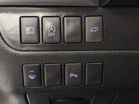 Used 2019 Toyota Highlander Limited image 15