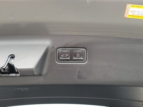 Certified 2025 Hyundai Santa Fe Limited AWD/4WD image 20