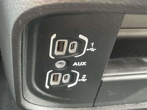 Used 2024 RAM 2500 Big Horn w/ Bed Utility Group image 19