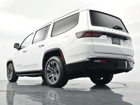 Used 2024 Jeep Wagoneer Series II RWD image 22