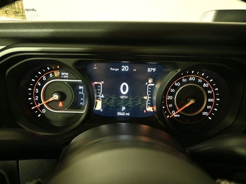 Used 2026 Jeep Gladiator Sport AWD/4WD image 24