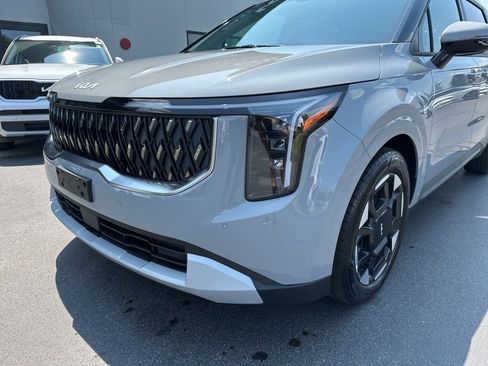 New 2026 Kia Carnival EX image 10