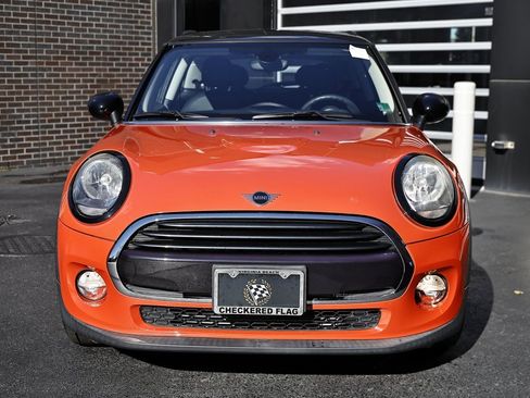 Used 2019 MINI Cooper 2-Door Hardtop w/ Storage Package image 13