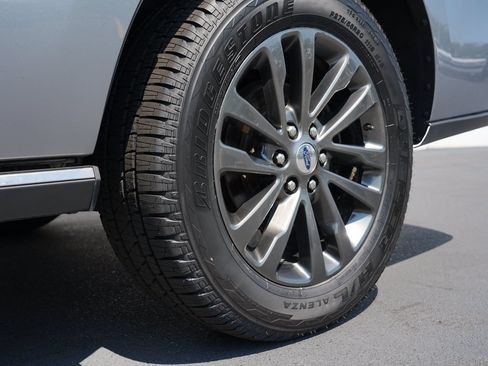 Used 2021 Ford Expedition Max Limited AWD/4WD image 34