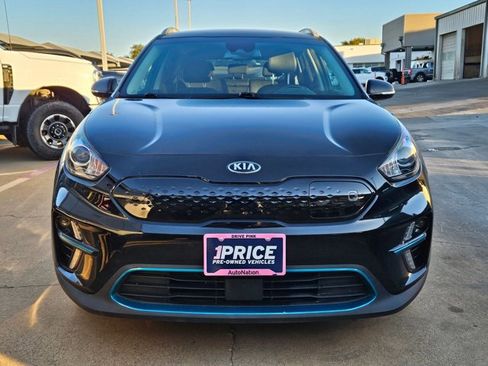 Used 2019 Kia Niro EX image 2