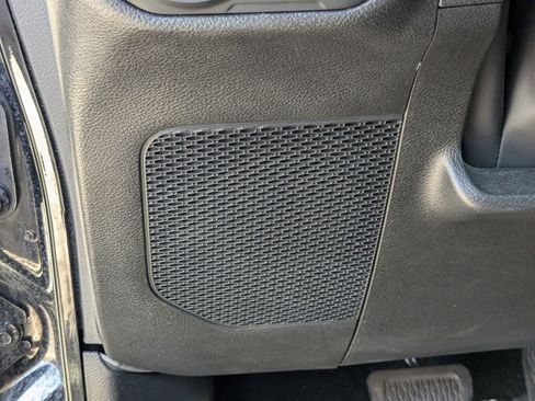 Used 2023 Jeep Wrangler Unlimited Sport AWD/4WD image 15
