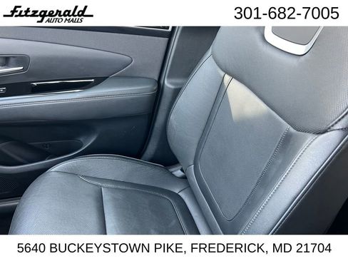 Used 2024 Hyundai Tucson Limited image 35
