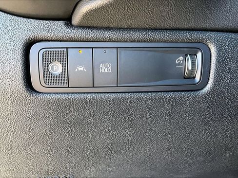 New 2026 Chevrolet Equinox EV LT w/ Comfort Package image 16