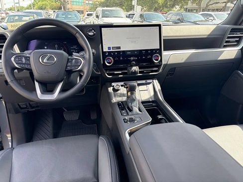 Certified 2025 Lexus GX 550 AWD/4WD image 18