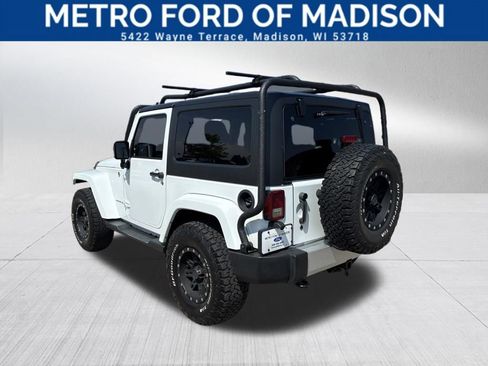 Used 2015 Jeep Wrangler Sahara AWD/4WD image 3