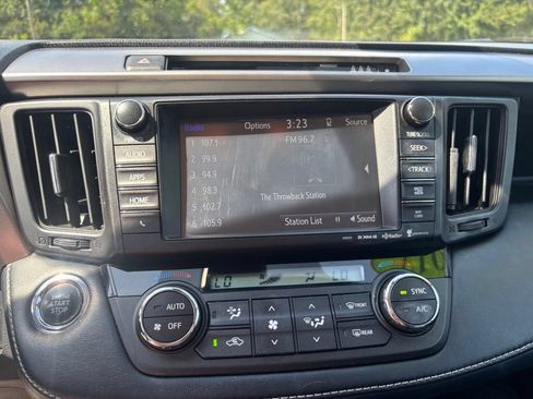 Used 2017 Toyota RAV4 Limited FWD image 32