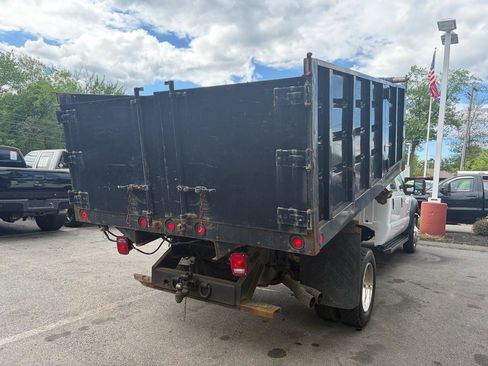 Used 2016 Ford F550 4x4 Crew Cab Super Duty image 8