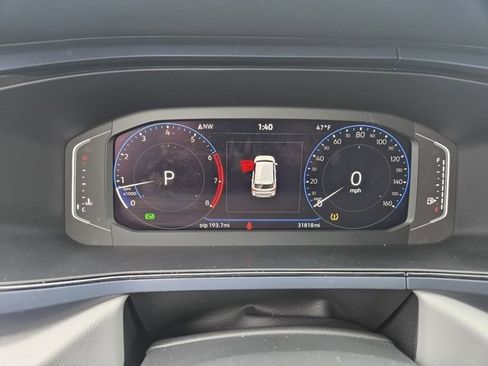 Used 2022 Volkswagen Taos SE w/ IQ.Drive SE Package image 9