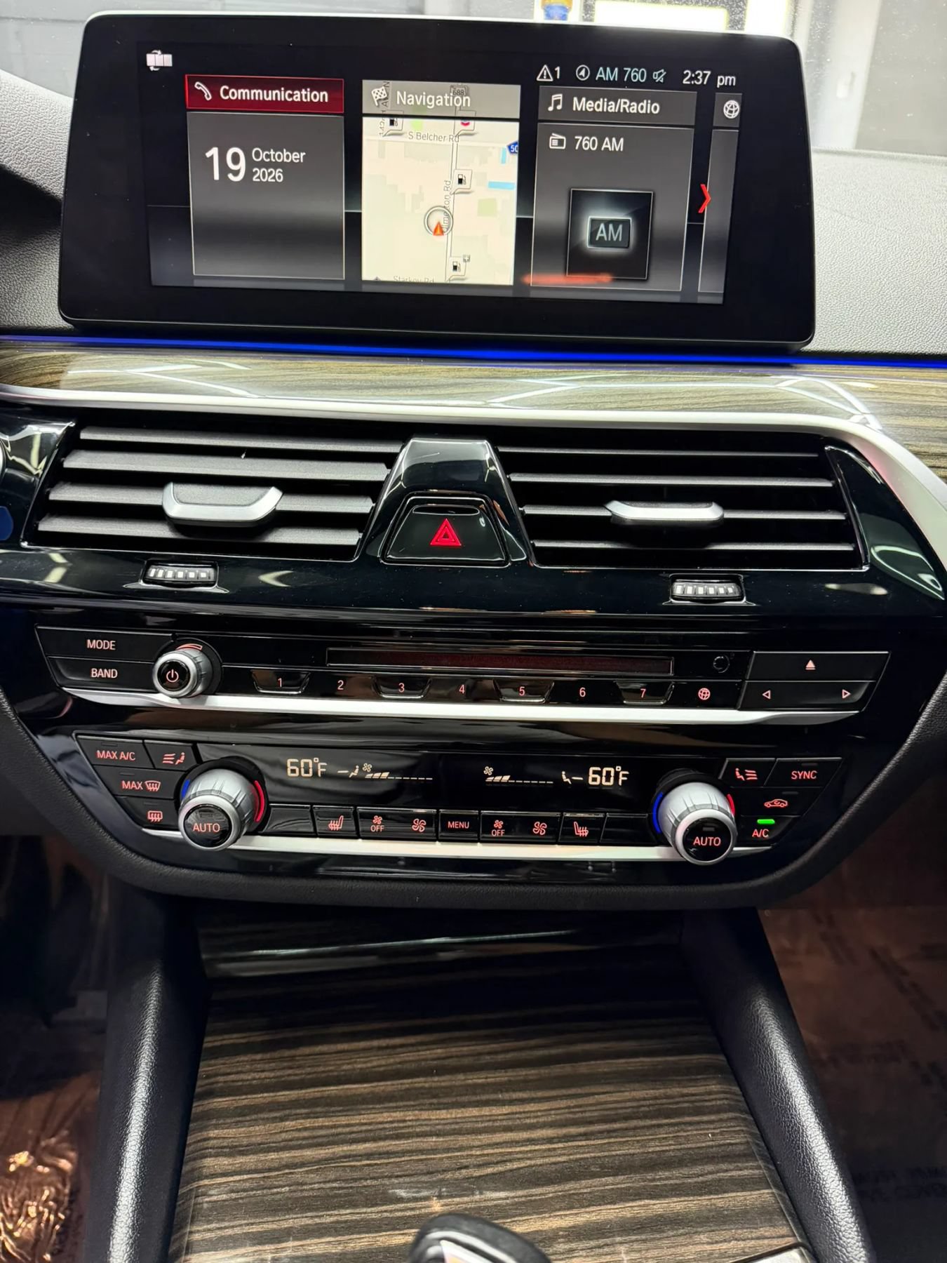 Used 2018 BMW 530e w/ Premium Package 2 RWD image 17