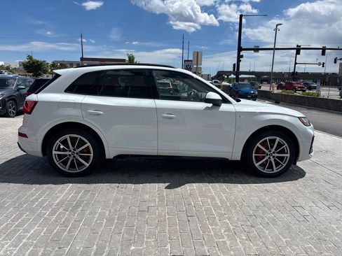 Used 2024 Audi Q5 e Prestige w/ Prestige Package AWD/4WD image 6