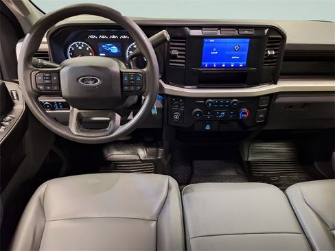 Used 2023 Ford F250 XL w/ XL Chrome Package image 10
