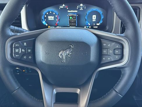 New 2026 Ford Bronco Outer Banks AWD/4WD image 9