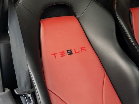 Used 2011 Tesla Roadster Sport image 24