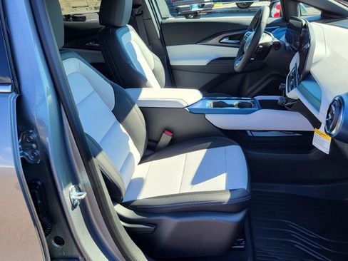 New 2026 Chevrolet Equinox EV LT AWD/4WD image 10