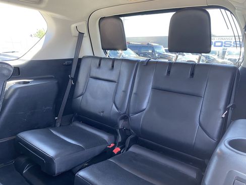 Used 2011 Lexus GX 460 image 19