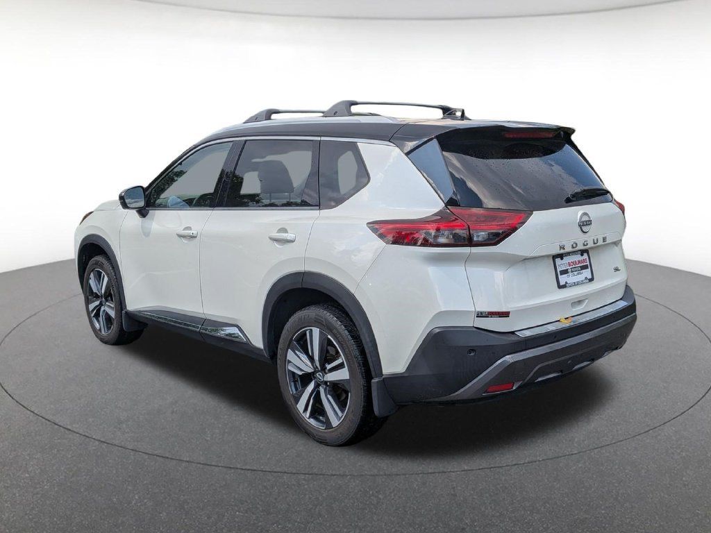 Used 2022 Nissan Rogue SL FWD image 4