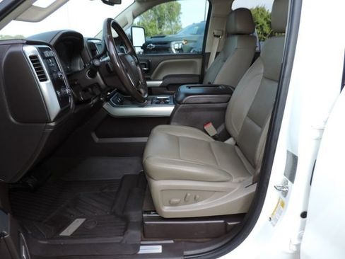Used 2016 Chevrolet Silverado 3500 LTZ AWD/4WD image 22