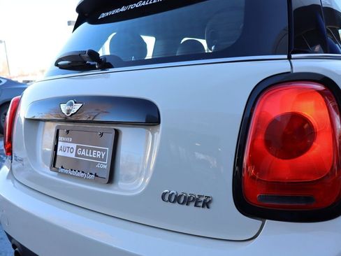 Used 2017 MINI Cooper 2-Door Hardtop image 22