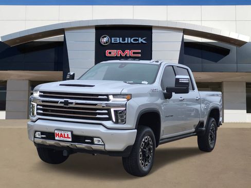 Used 2021 Chevrolet Silverado 2500 High Country w/ Z71 Off-Road Package image 3