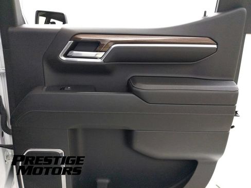 Used 2023 Chevrolet Silverado 1500 LT w/ Protection Package AWD/4WD image 31