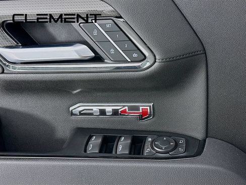 Used 2025 GMC Sierra 1500 AT4 AWD/4WD image 27