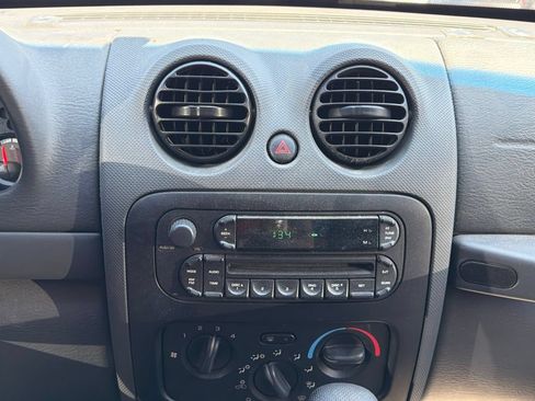 Used 2006 Jeep Liberty Sport AWD/4WD image 19